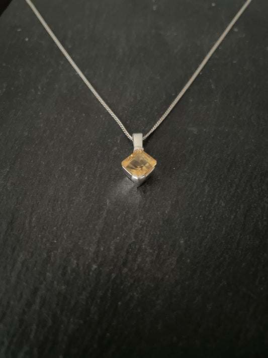 Citrine Kite Pendant image 1