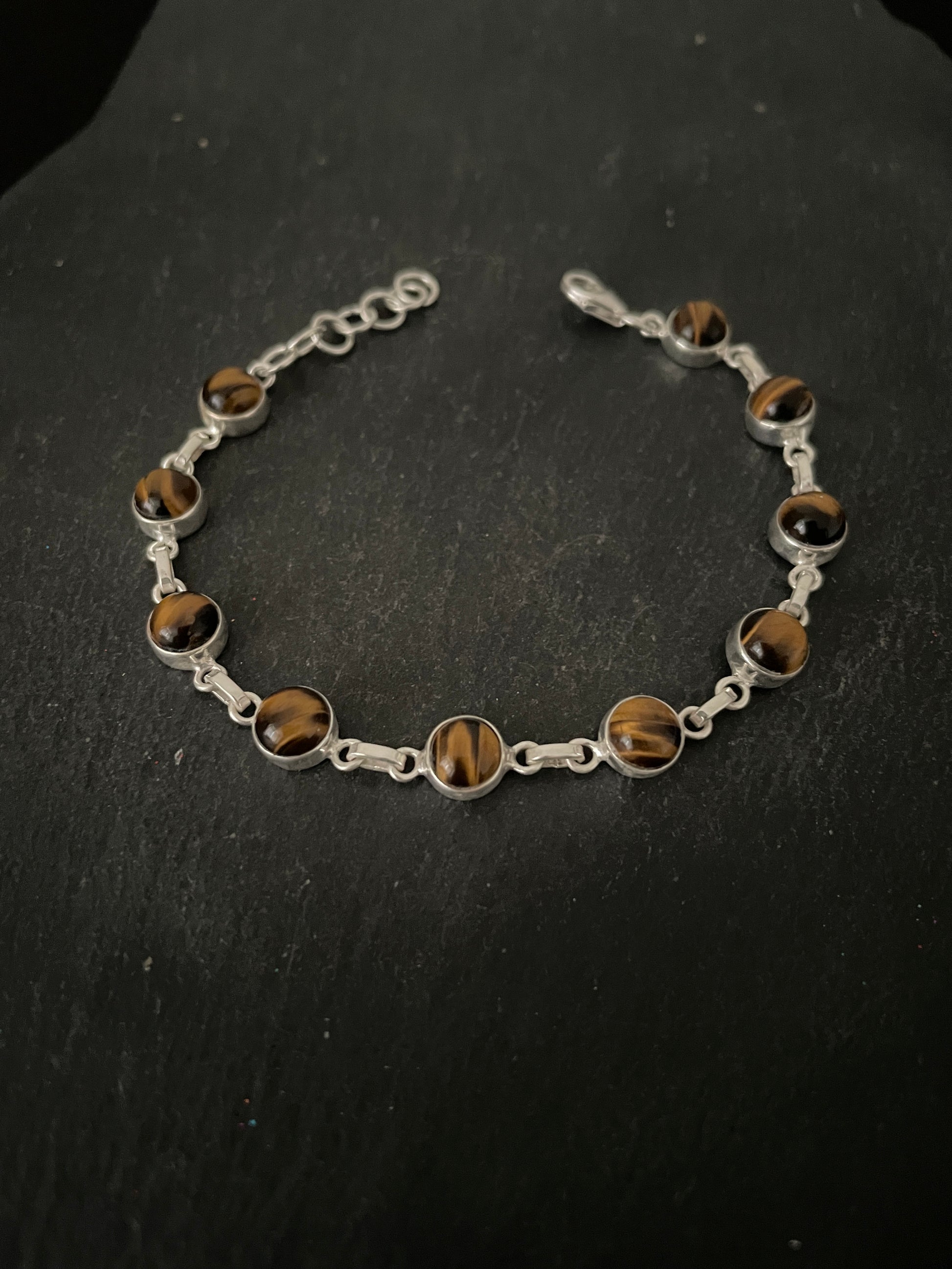 Round Tiger's Eye Bracelet image 1