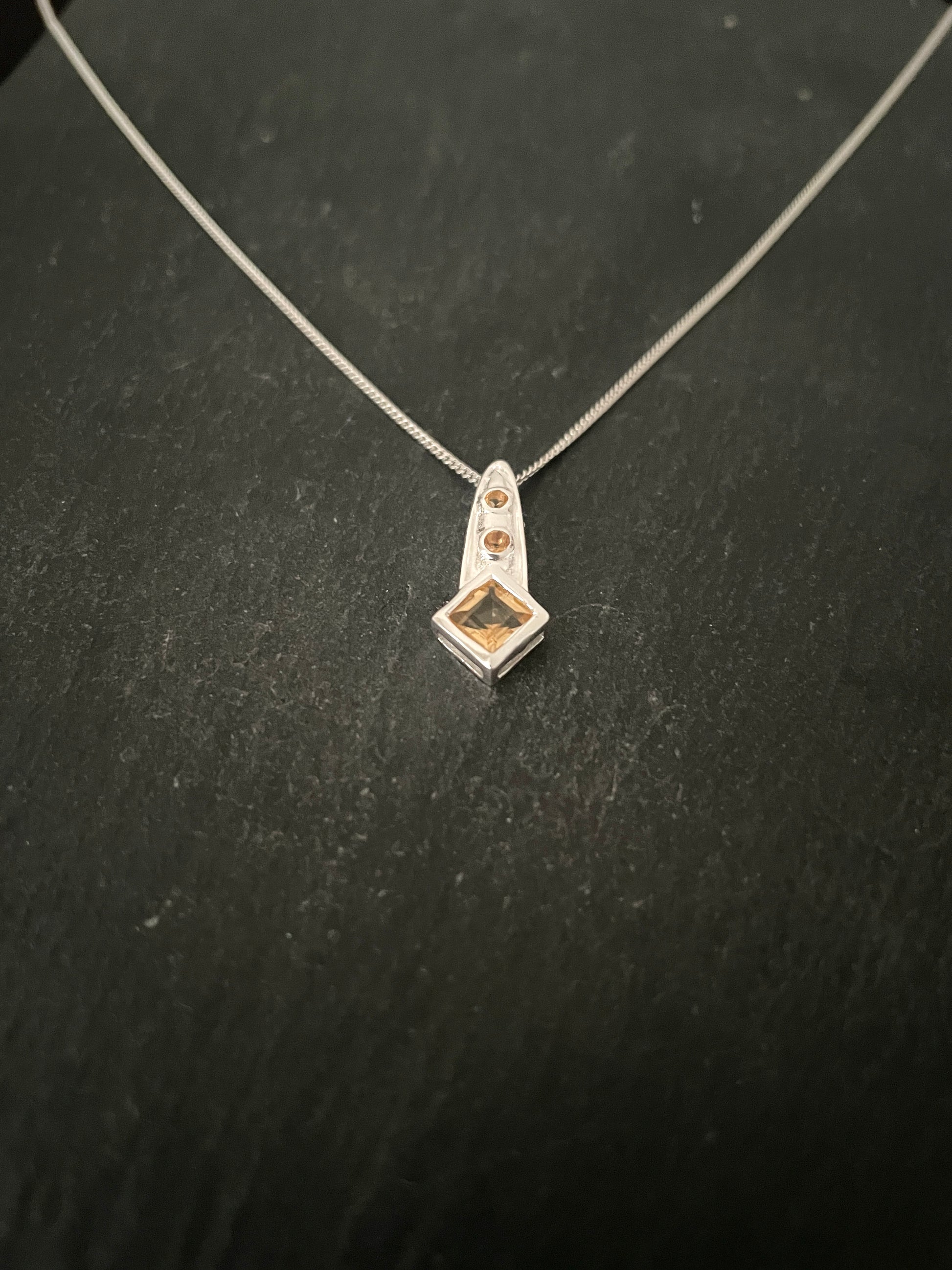 Citrine Kite Pendant image 1