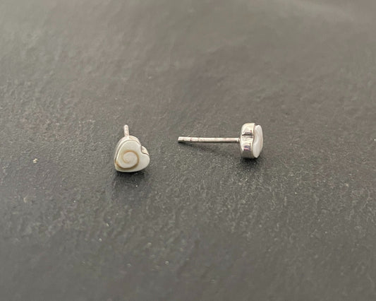 Small Shiva Shell Heart Stud Earrings image 1