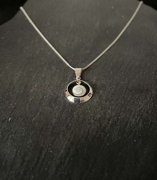 Shiva Shell and Silver Round Pendant image 1