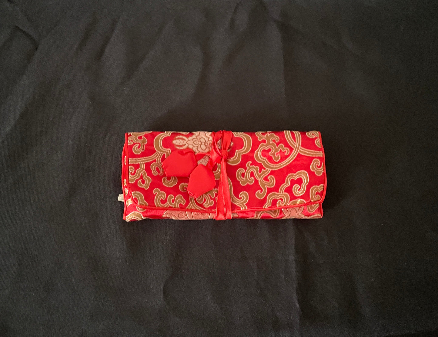 Red and Gold Jewellery Wrap