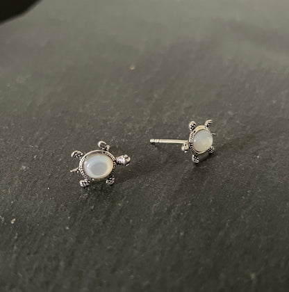 Mother of Pearl Turtle Stud Earrings