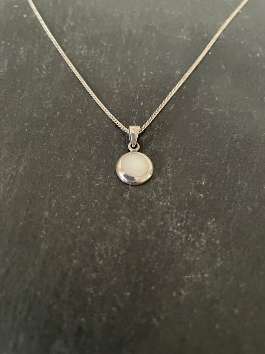 Round Mother of Pearl Pendant