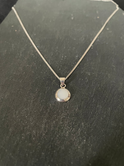 Round Mother of Pearl Pendant