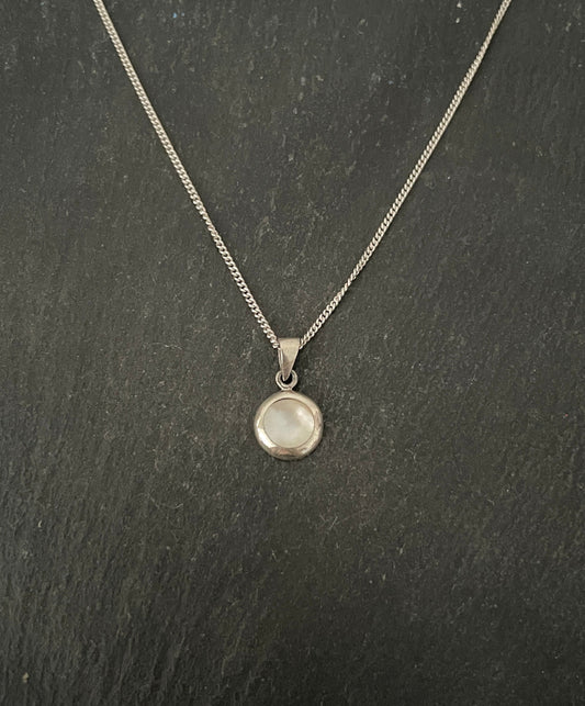 Round Mother of Pearl Pendant