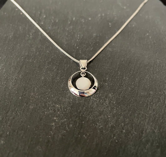 Round Mother of Pearl Pendant