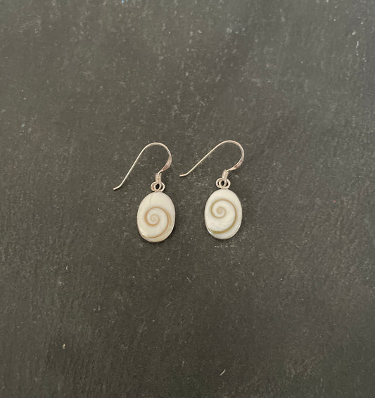 Shiva Shell Oval Earrings