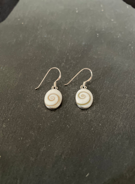 Shiva Shell Oval Earrings