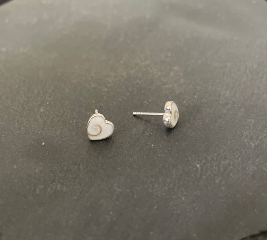 Shiva Shell Heart Stud Earrings