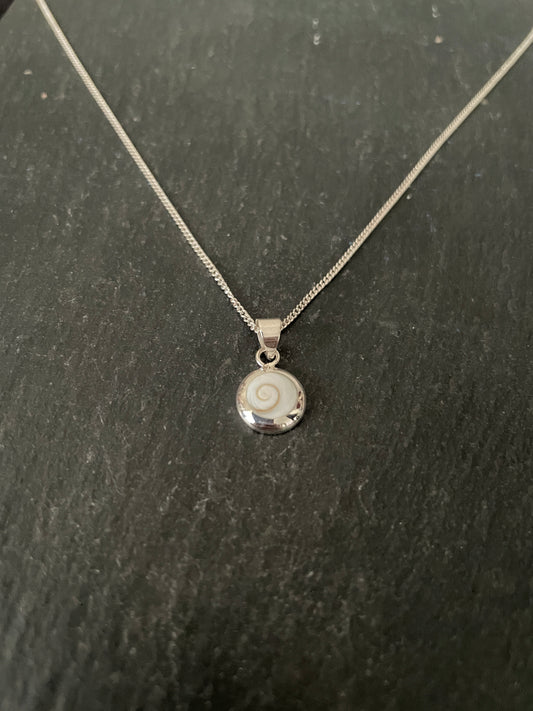 Shiva Shell and Silver Round Pendant