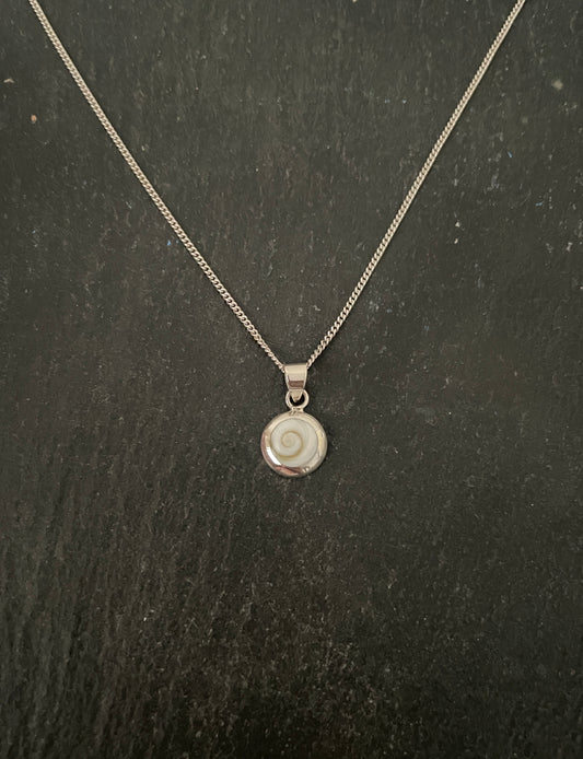 Shiva Shell and Silver Round Pendant