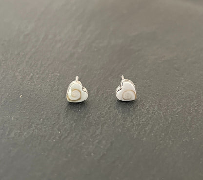 Small Shiva Shell Heart Stud Earrings image 0