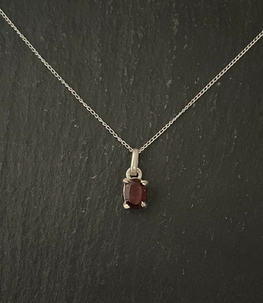 Oval Garnet Pendant image 0