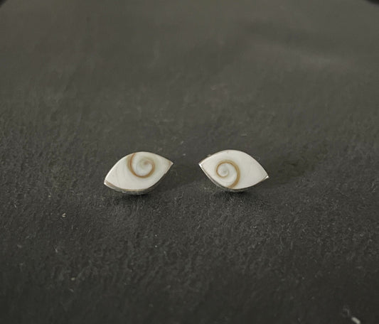 Shiva Shell Kite Stud Earrings image 0