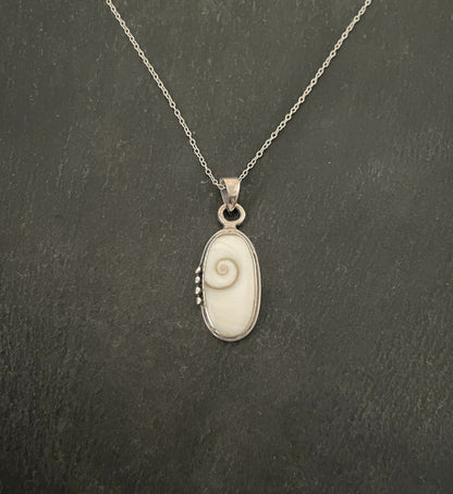 Shiva Shell and Silver Oval Pendant image 0