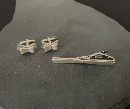 Silver Coloured Cufflink and Tie Pin Set image 0