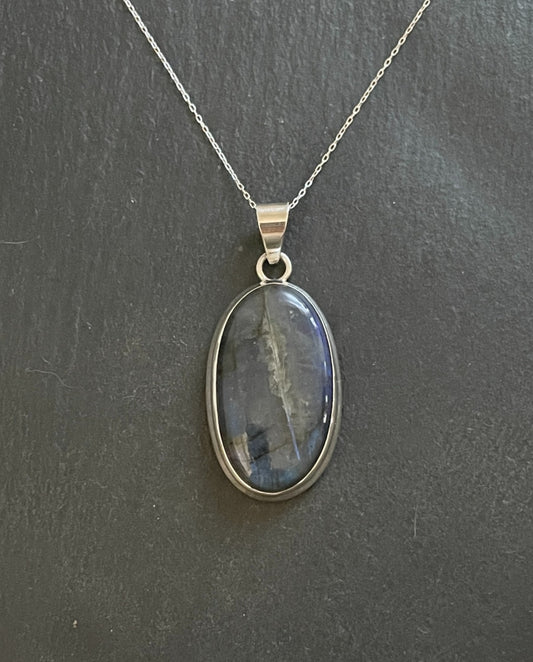 Labradorite and Silver Oval Pendant image 0