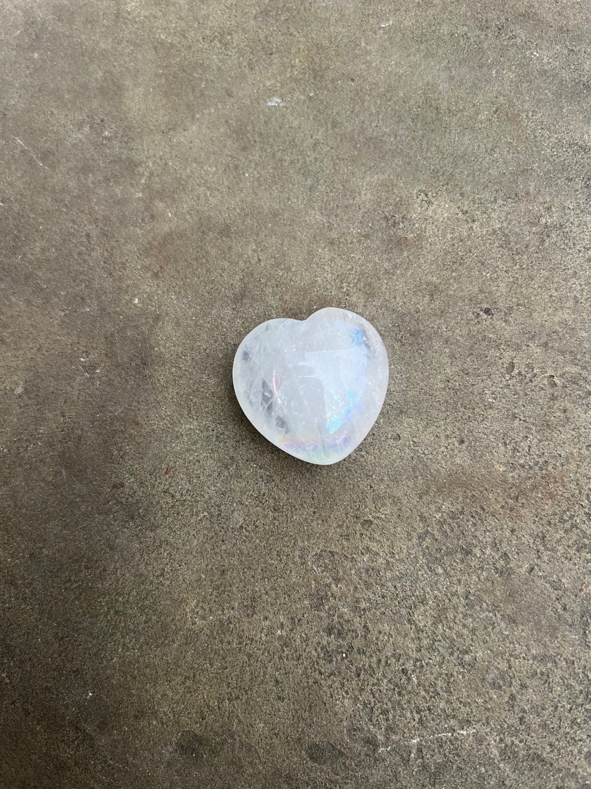 Aura Quartz Heart image 1