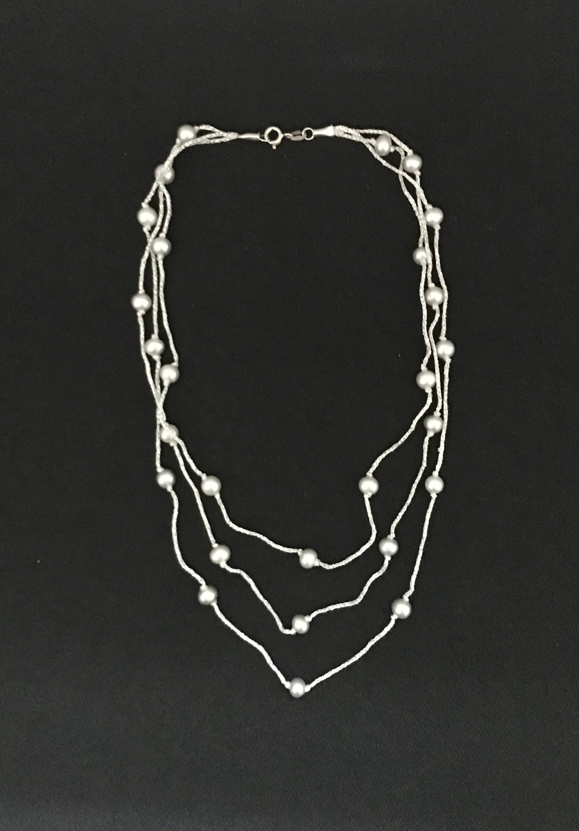 Pearl 3 Row Choker image 0