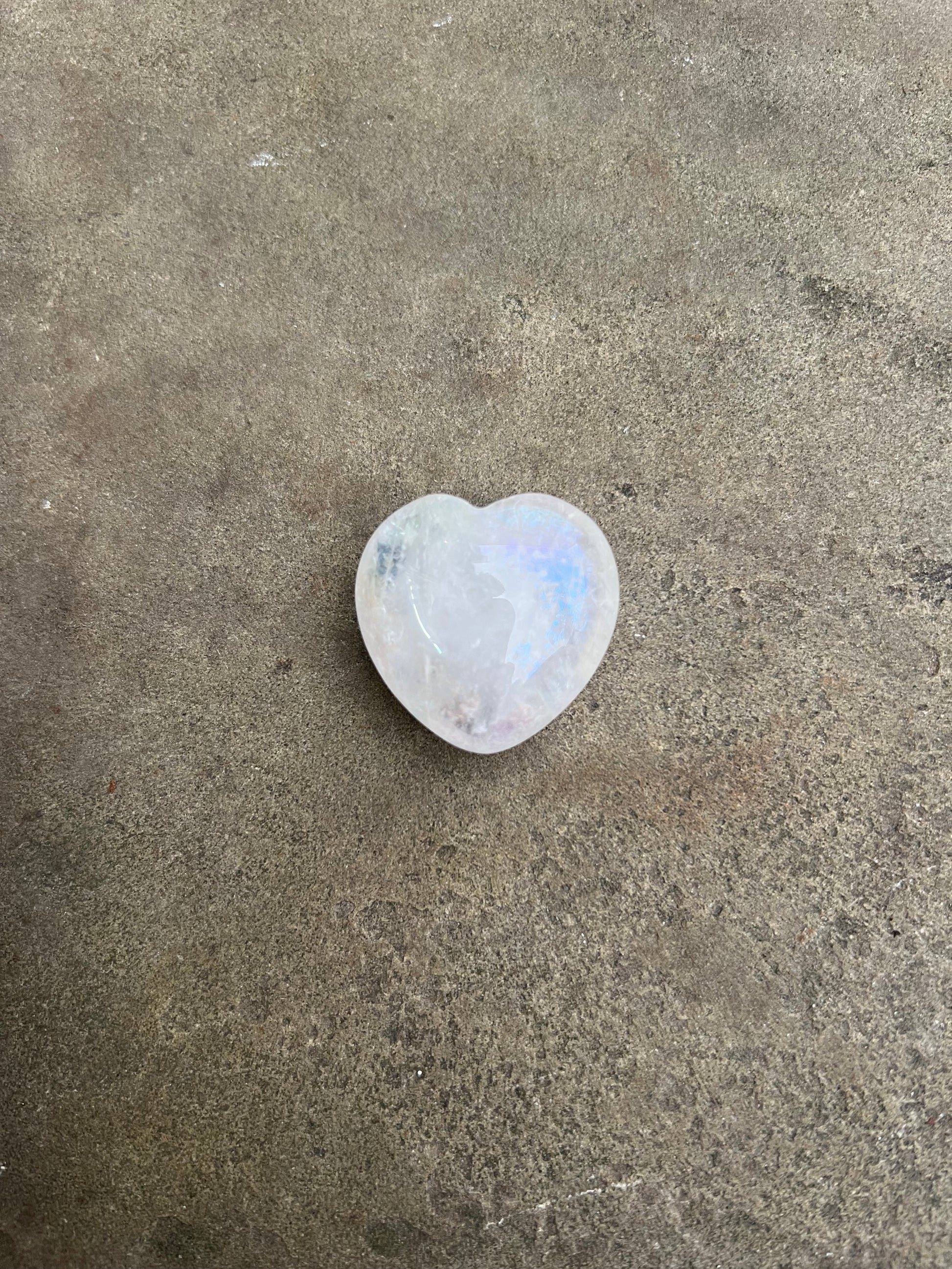 Aura Quartz Heart image 0