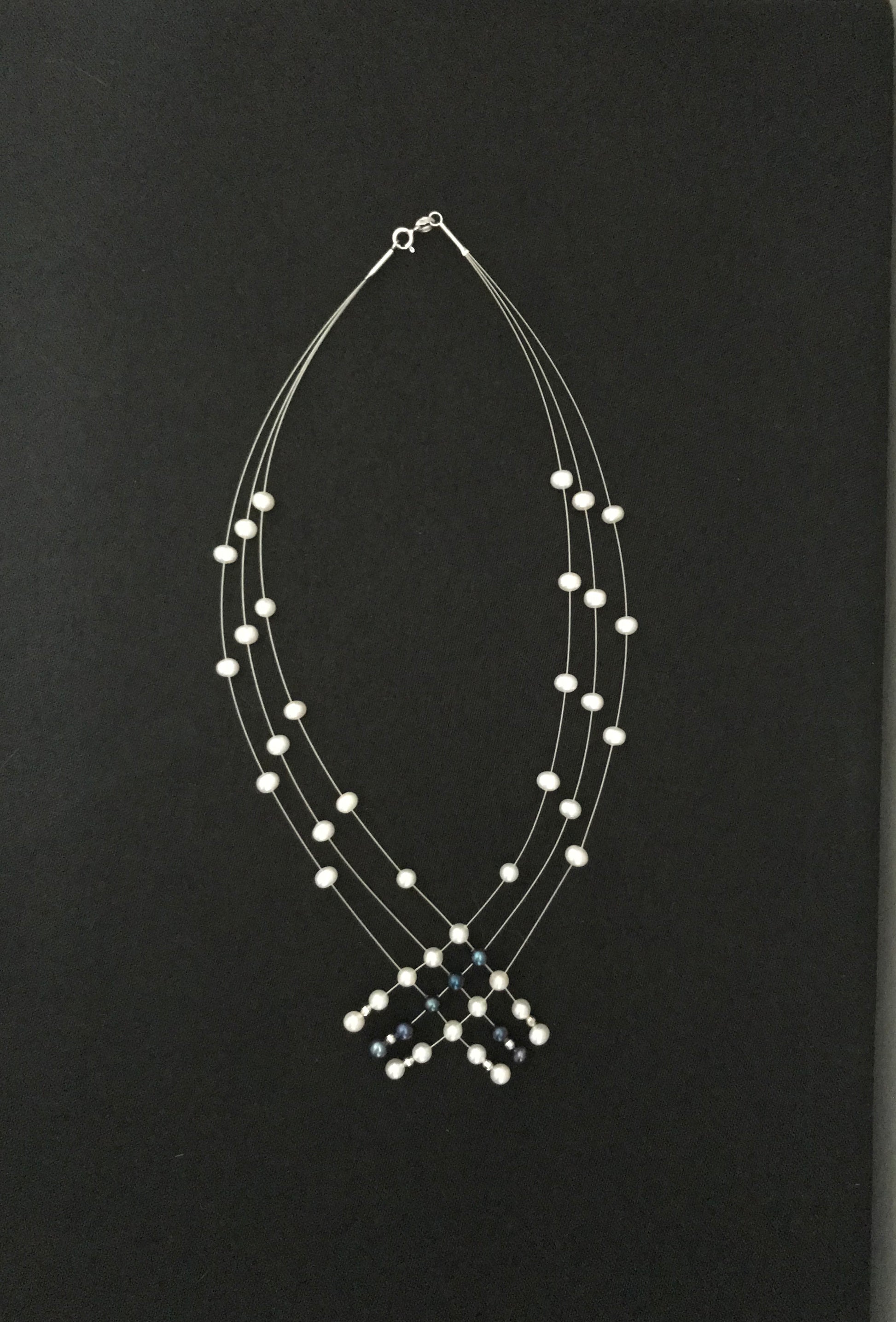 Pearl Necklace image 0