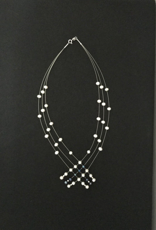 Pearl Necklace image 0