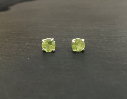 Peridot Round Stud Earrings image 0
