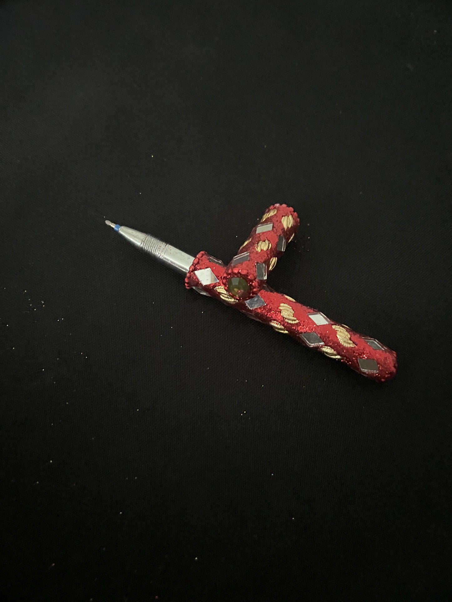Red Glitter Pen image 1
