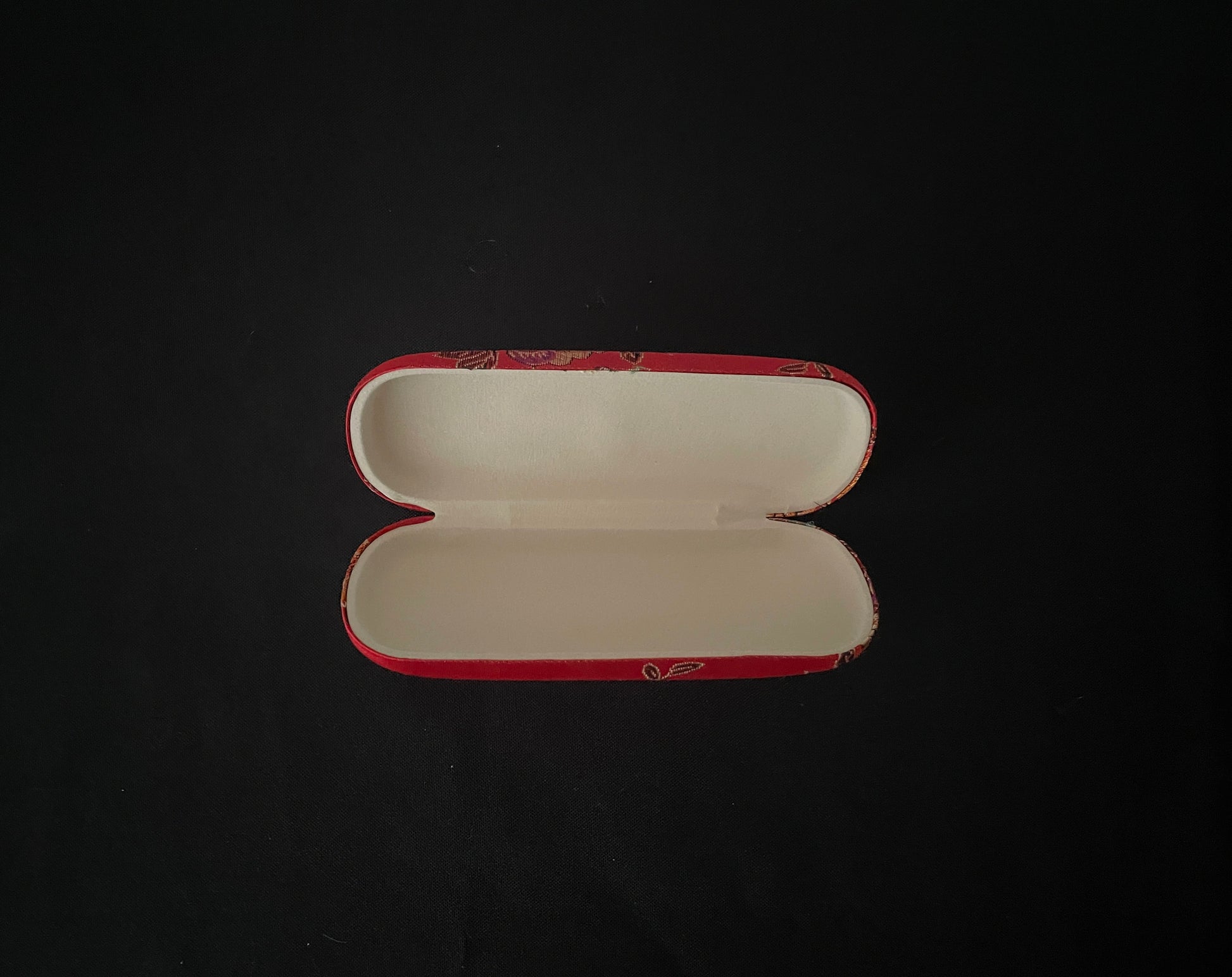 Red Glasses Case image 1