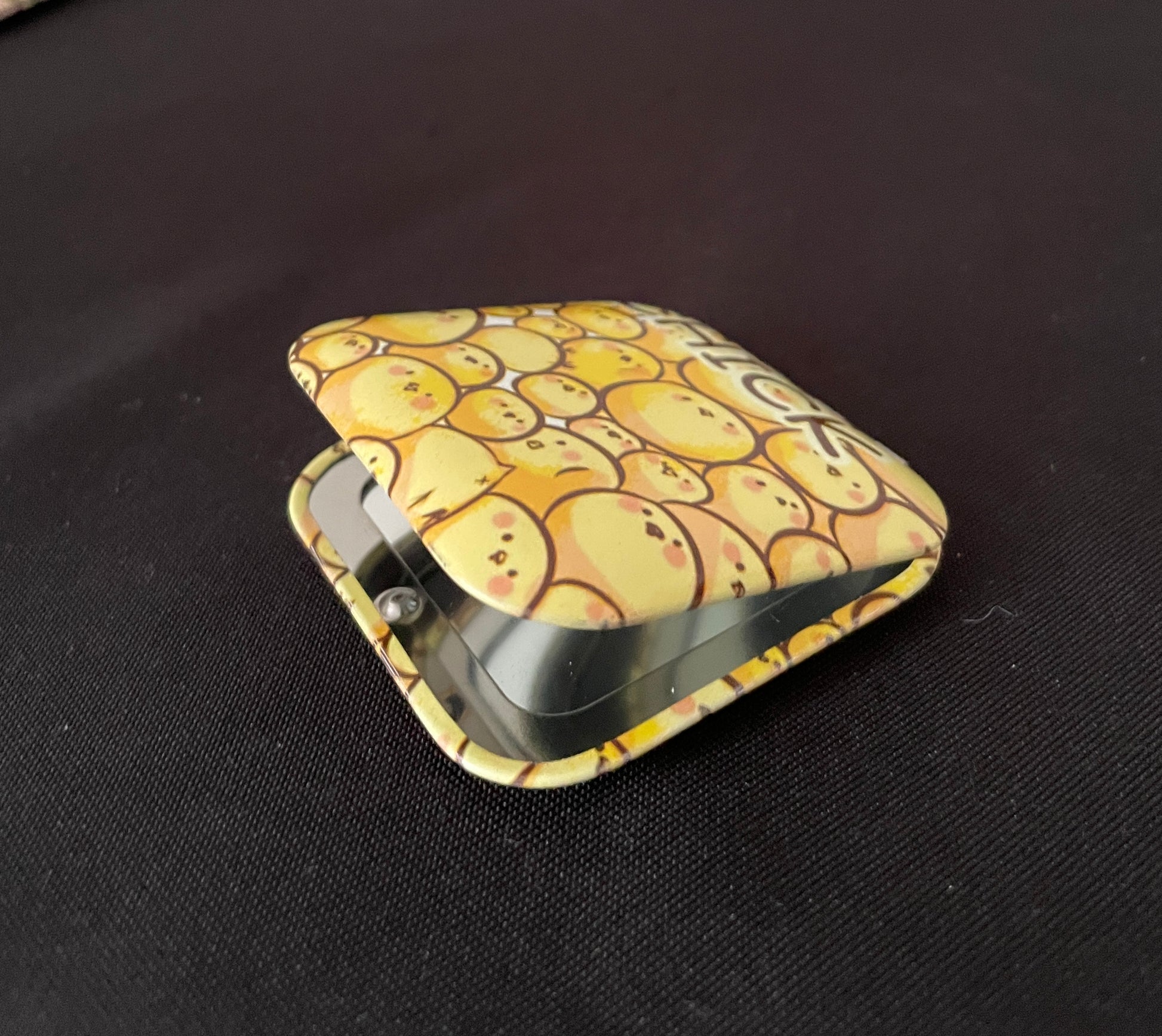 Chick Compact Mirror image 5