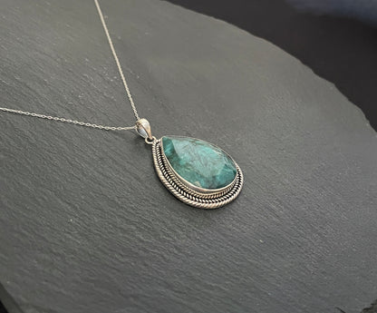 Teardrop Emerald and Silver Pendant image 2