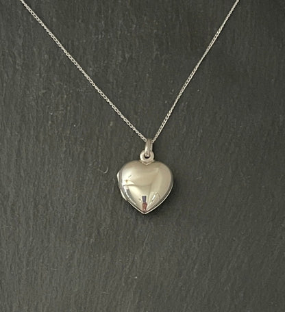 Silver Heart Locket image 0