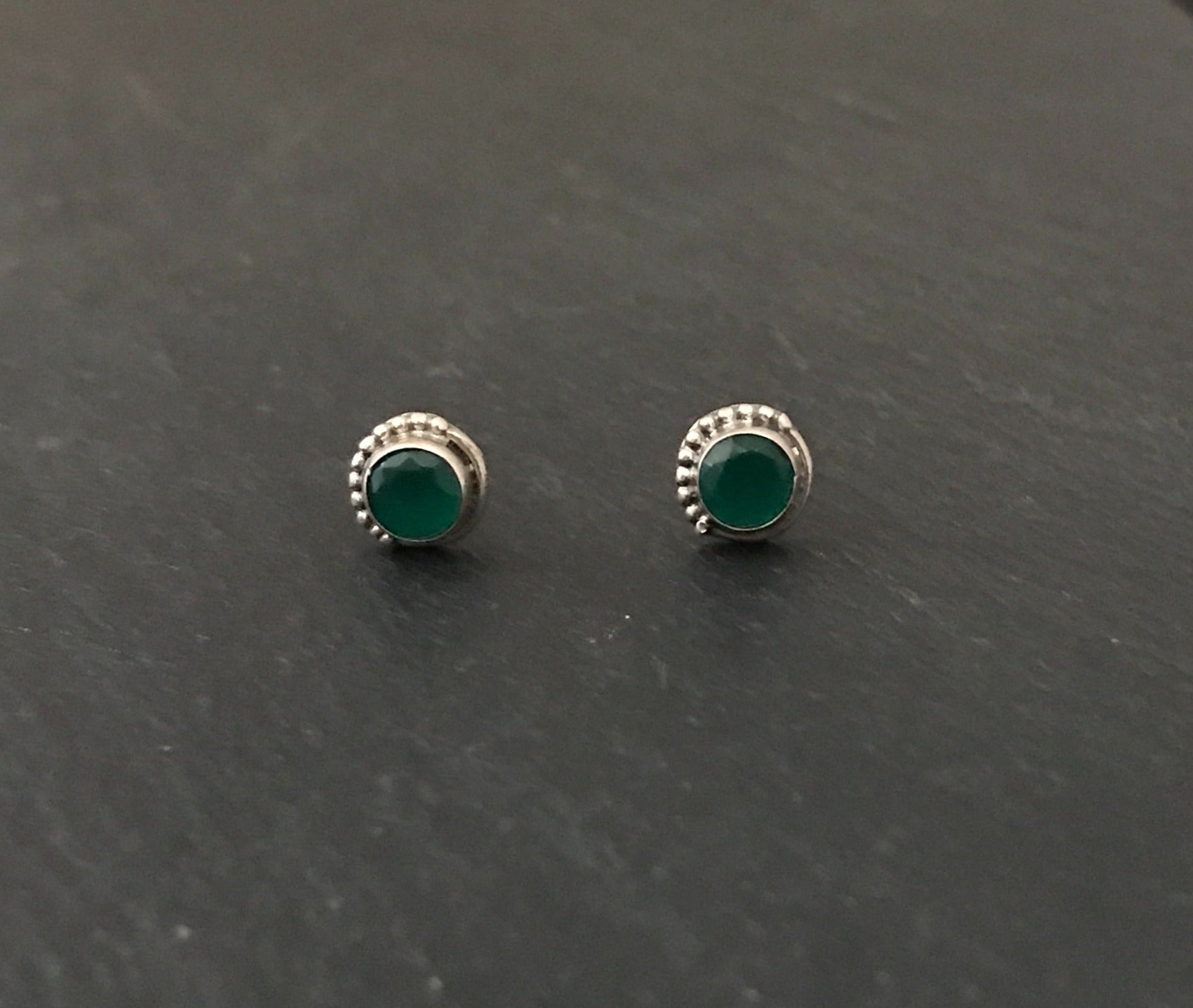 Emerald Stud Earrings image 0