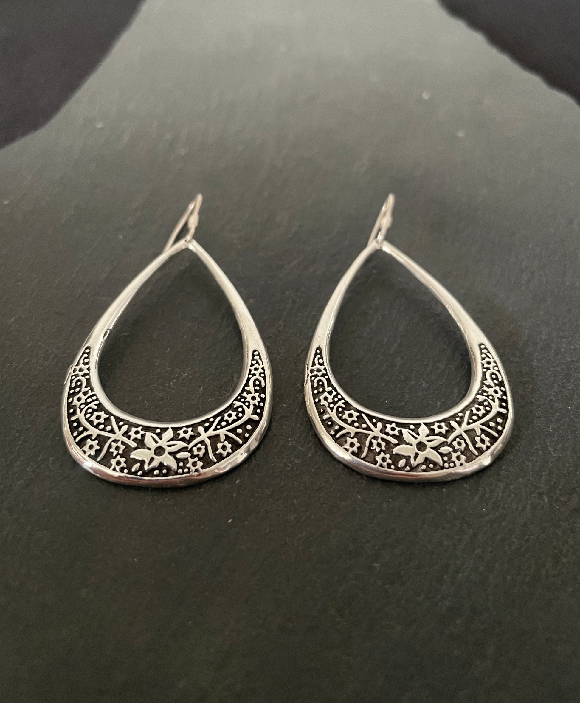 Silver Teardrop Drop Earrings image 1