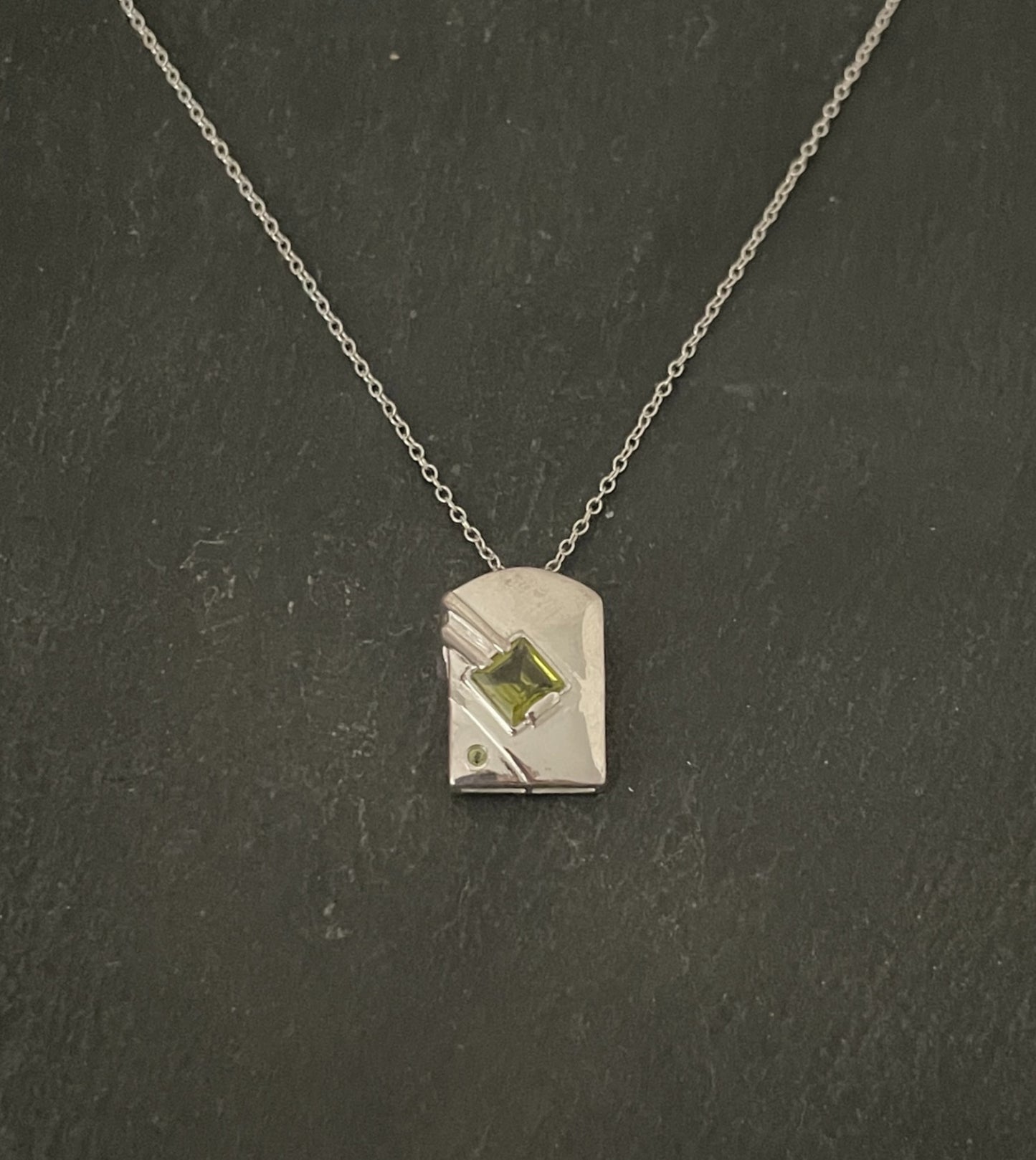 Rectangle Peridot Pendant image 0