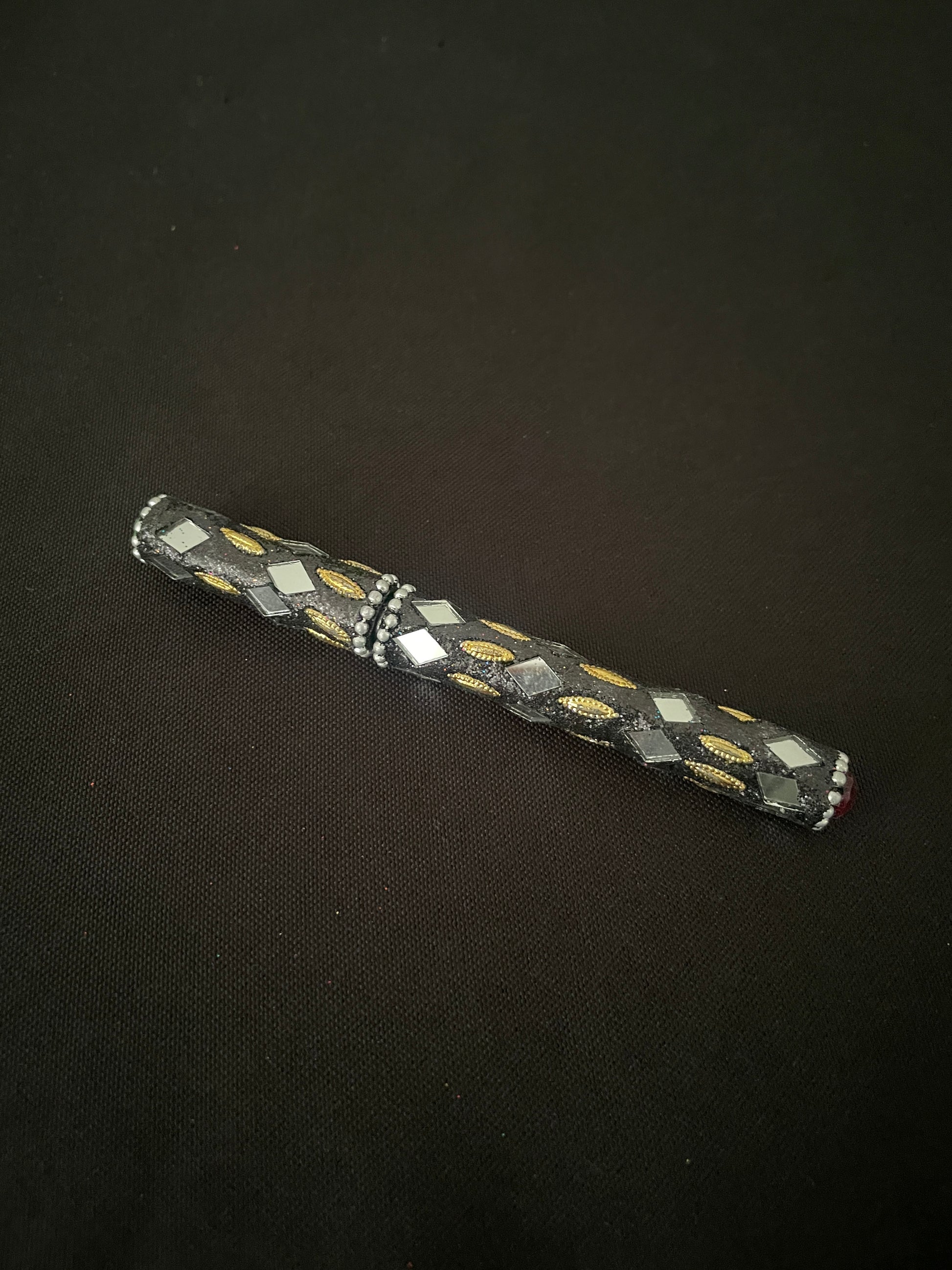 Black Glitter Pen image 0