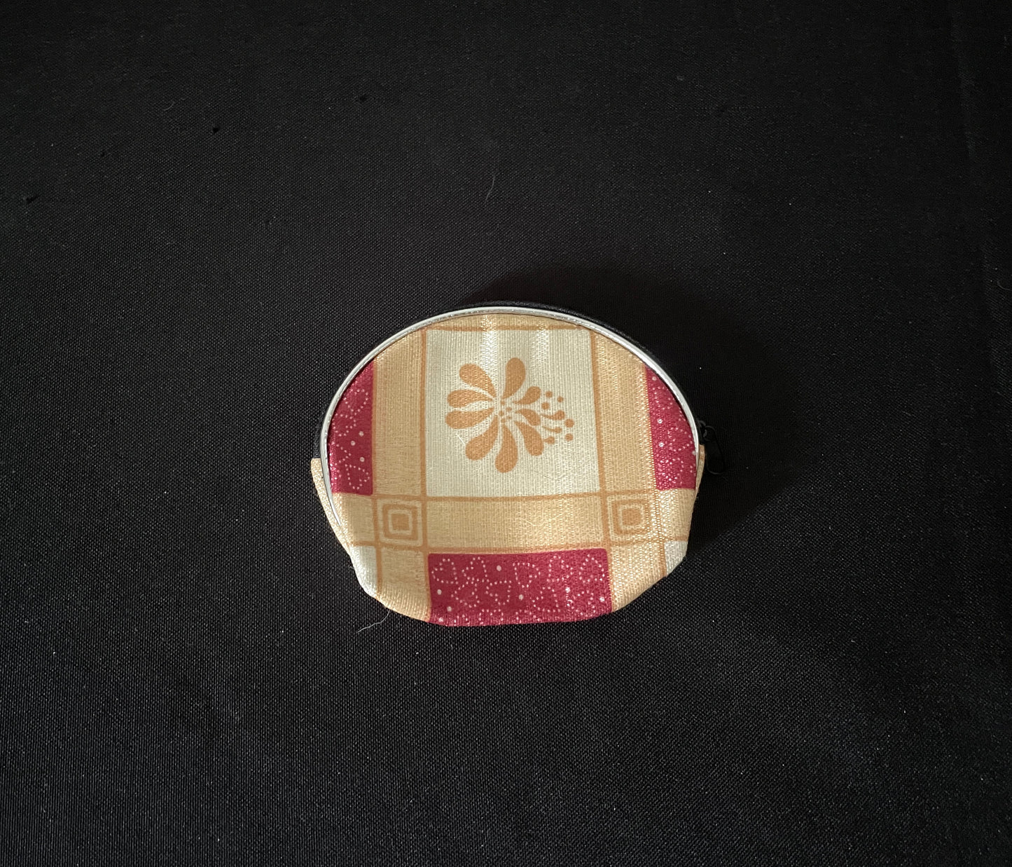 Red and Cream Purse image 0