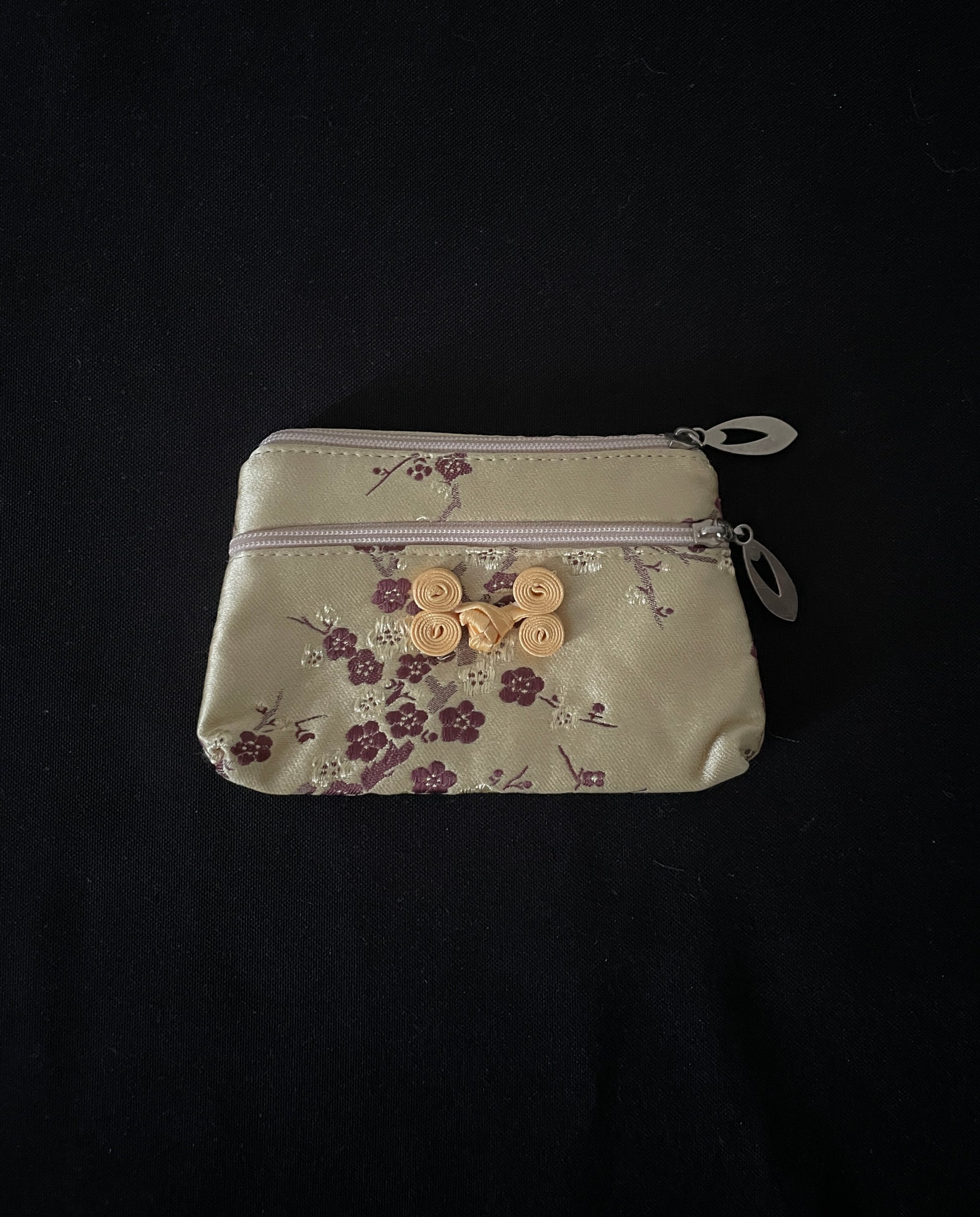 Cream Purse image 1