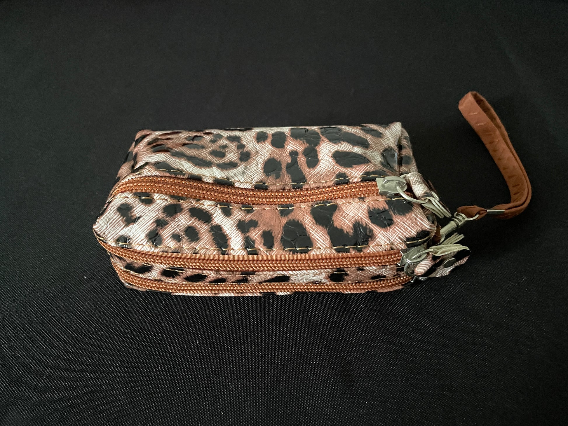 Leopard Print Purse image 3