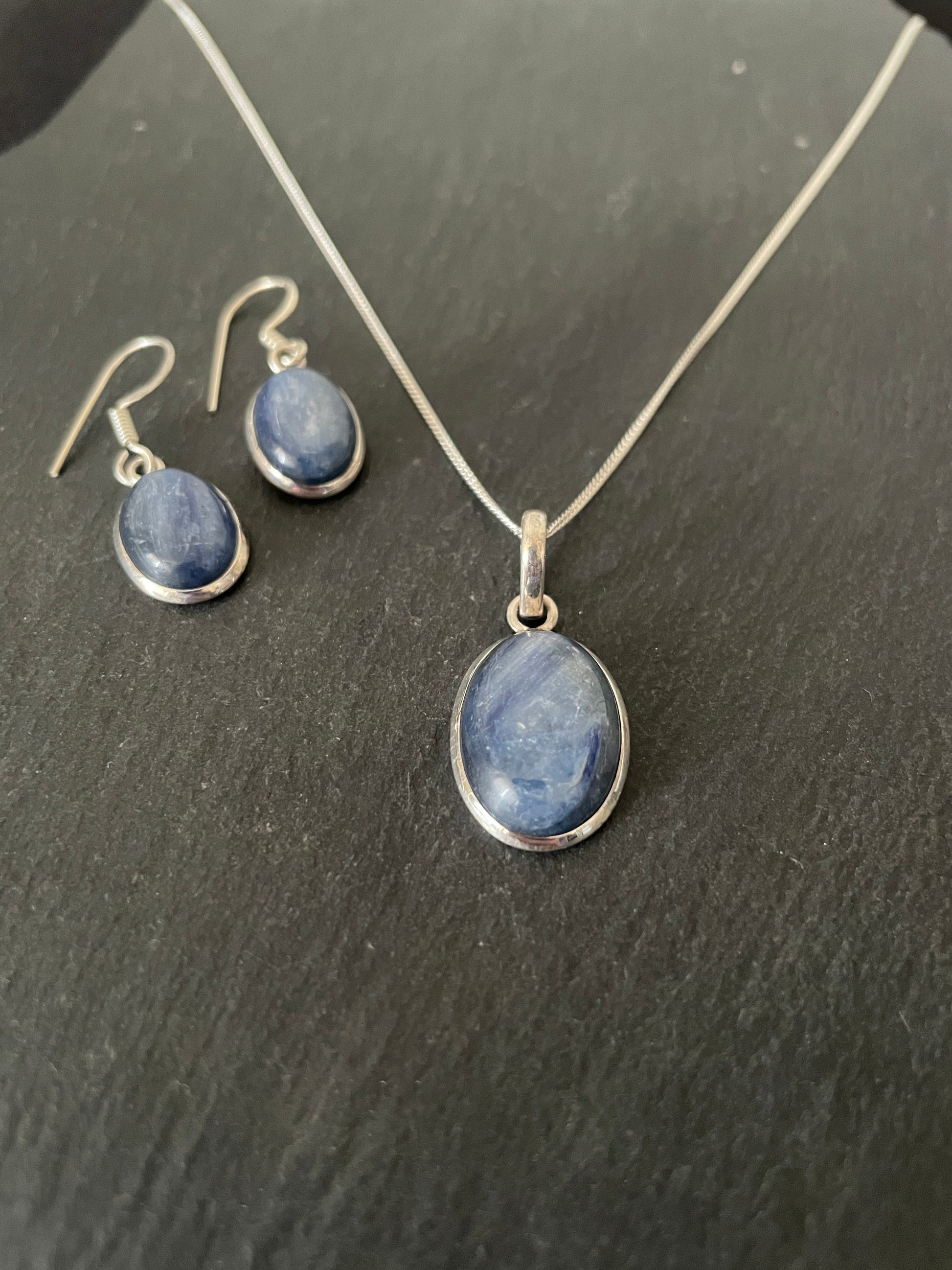 Kyanite Oval Set image 1