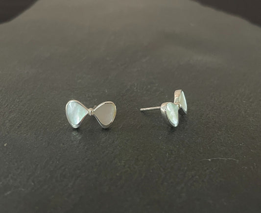 Mother of Pearl Bow Stud Earrings image 1