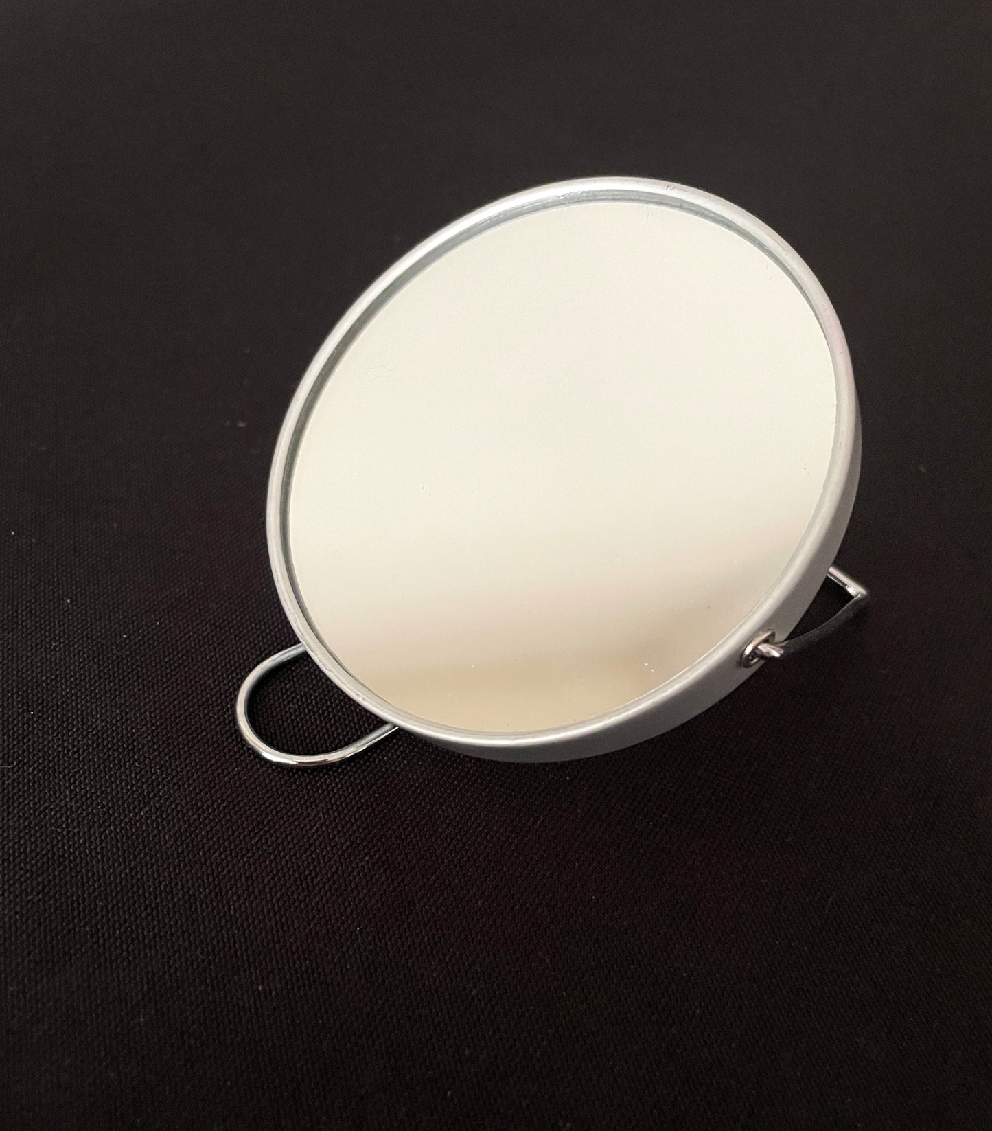 Round Compact Mirror image 0
